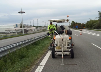 HOFMANN  H18-1 strukturální plast